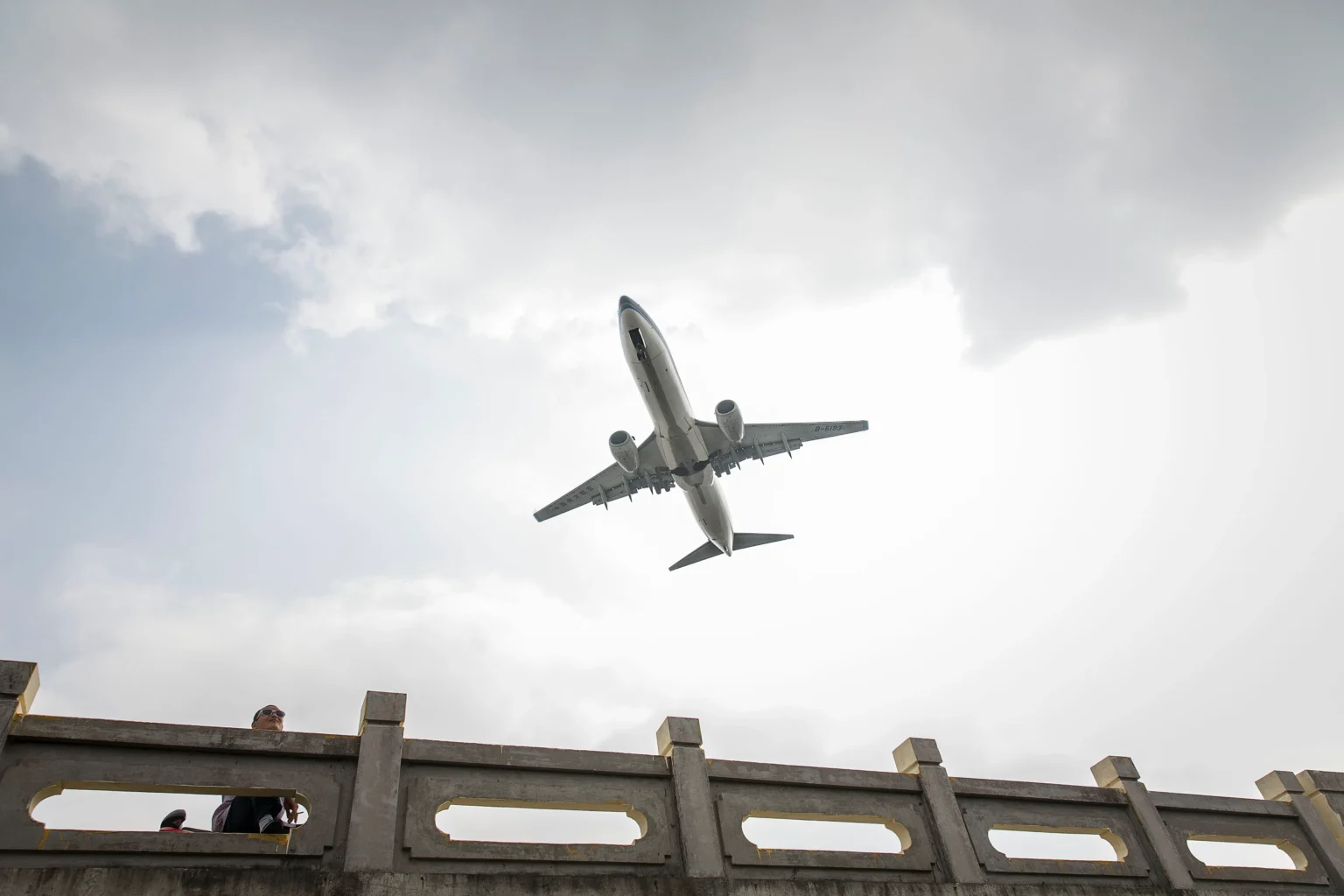 China Southern Eyes Hong Kong IPO for Cargo Unit Amid US Trade Tensions