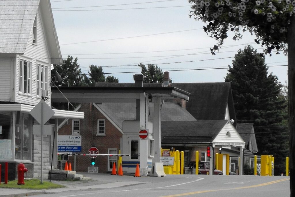 Canadian Border Crossing Fear Hurts Blaine Businesses