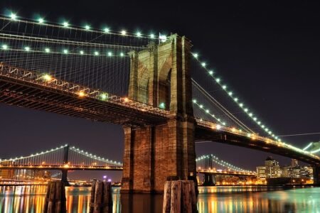 Two Dead, 19 Injured in Ship Collision with Brooklyn Bridge