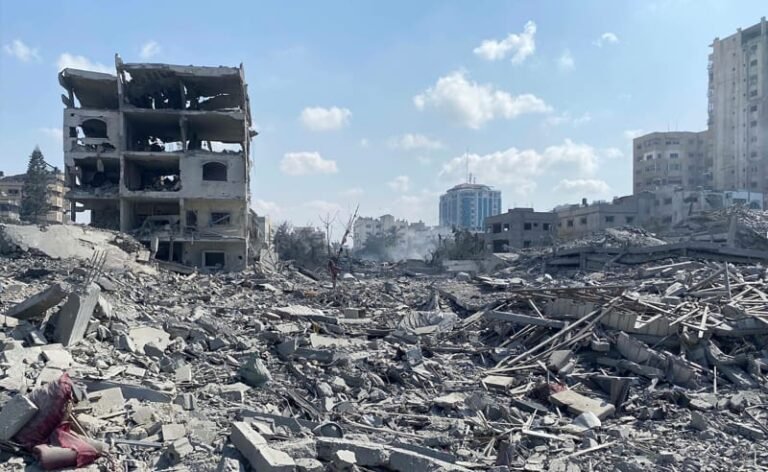 Gaza Airstrikes Kill 39 More – Death Toll Nears 53,000