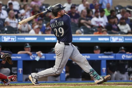 Cal Raleigh Home Run Streak Fuels Mariners' Big Win Over Twins