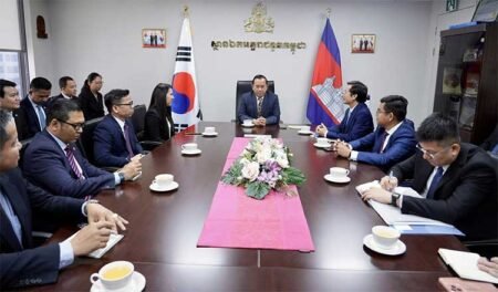 Cambodia, South Korea Boost Travel Ties in Seoul Visit