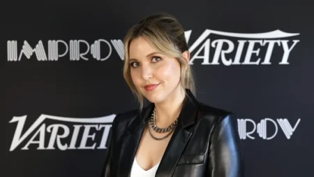 Taylor Tomlinson Comedy Journey Transforms Trauma into Laughter