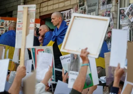 Ukraine Returns New POW Group, Zelenskiy Confirms