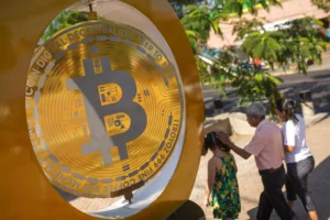 Bitcoin Price Hits $112,000 as Investor Optimism Grows