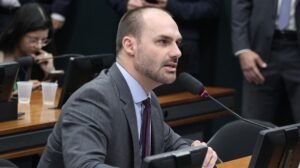 Eduardo Bolsonaro Faces Mandate Deadline Amid Exile Concerns
