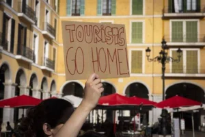 Majorca Hotels Billboard Message