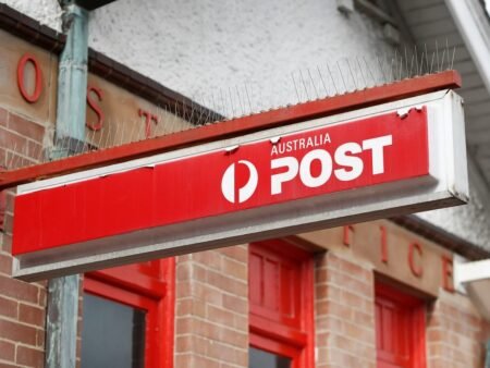 Australia Suspends Most Postal Deliveries to the US Amid Trump Tariff Changes