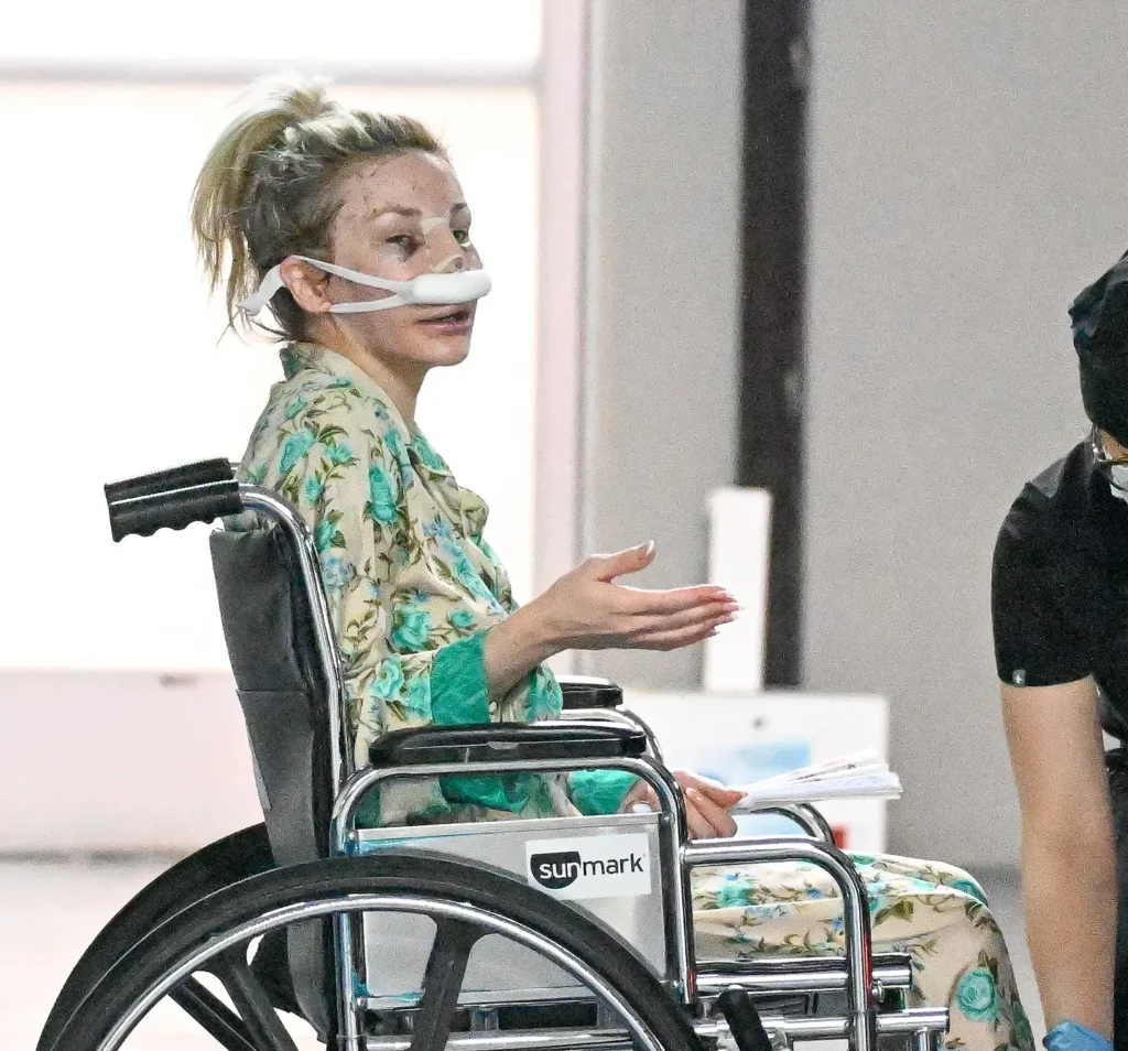 Courtney Stodden Shows Bold Nose Transformation Courtney Stodden Shows Bold Nose Transformation