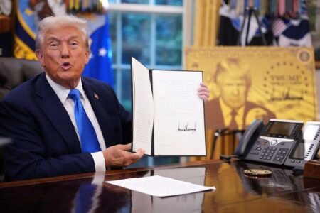 Trump Proposes $100,000 Fee for Skilled Worker Visas