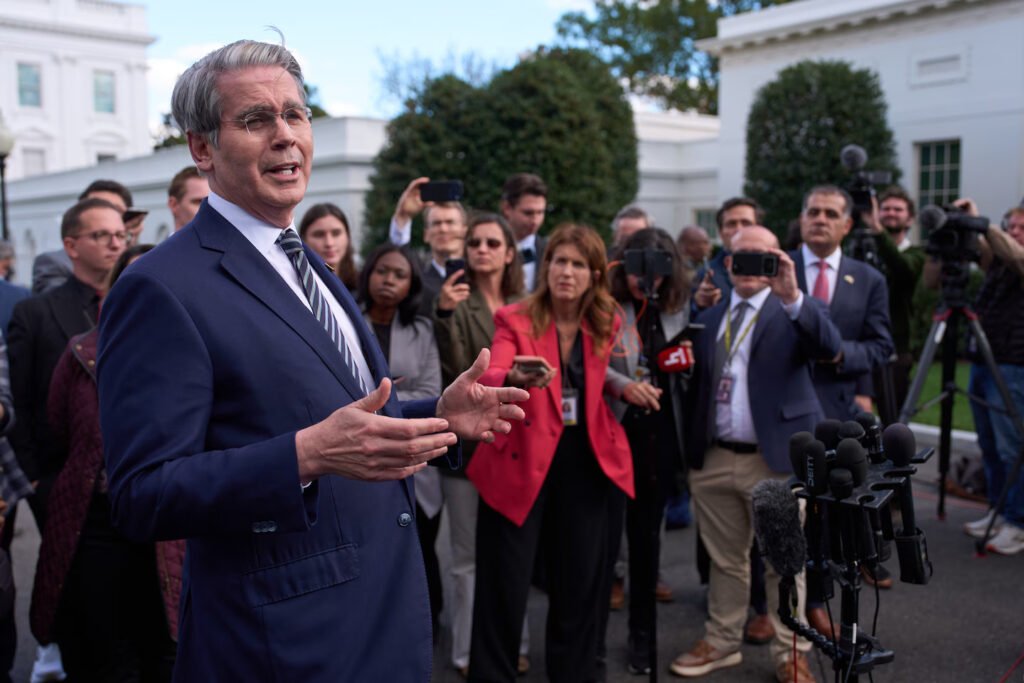 US Debt Hits $38 Trillion Amid Shutdown US Debt Hits $38 Trillion Amid Shutdown