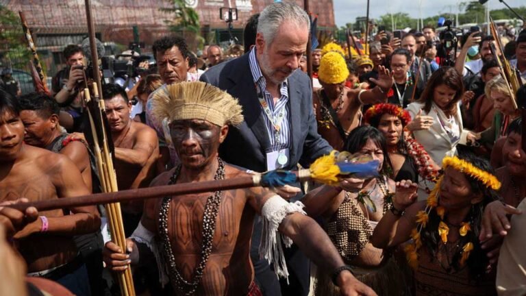 Indigenous Protesters Blockade Cop30 Summit Indigenous Protesters Blockade Cop30 Summit
