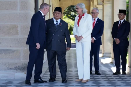 Indonesia, Australia Near New Defense Treaty Indonesia, Australia Near New Defense Treaty