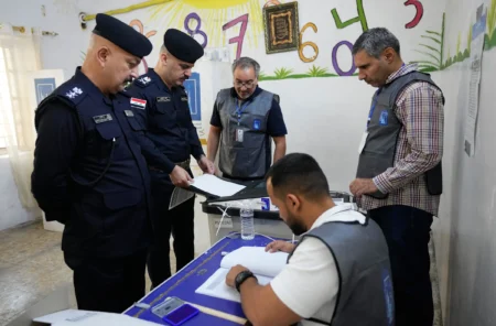 Iraq Forces, Displaced Begin Early Voting