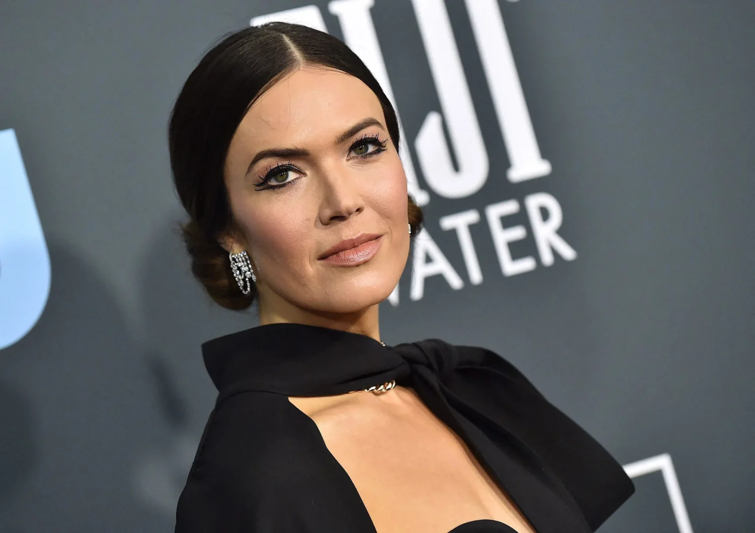 Mandy Moore Thanksgiving Post Shares Struggles Mandy Moore Thanksgiving Post Shares Struggles