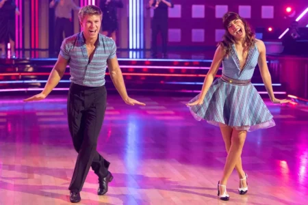 Robert Irwin Gets Flowers from Xochitl Gomez Robert Irwin Gets Flowers from Xochitl Gomez