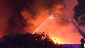 Western Sydney Factory Fire Injures Firefighters