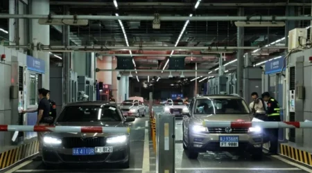 Guangdong Private Cars Enter Hong Kong