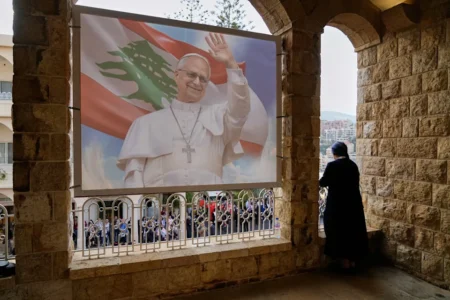 Huge Crowds Welcome Pope Leo in Harissa During Lebanon Visit