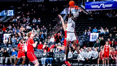 Utah State Beats Illinois State 83-78 Utah State Beats Illinois State 83-78