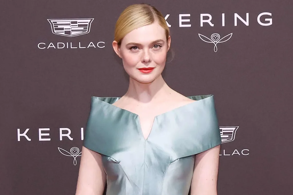 Elle Fanning Wants to “Live in the Moment” in 2026