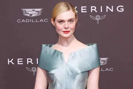 Elle Fanning Wants to “Live in the Moment” in 2026