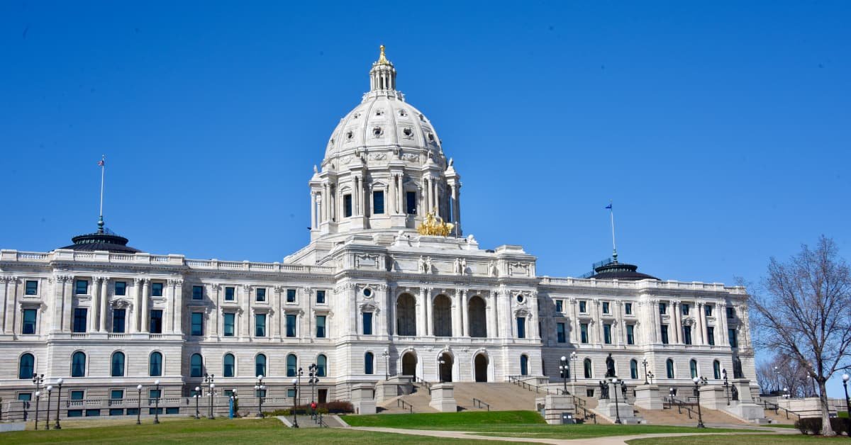 Minnesota Federal Benefit Freeze Triggers State Clash