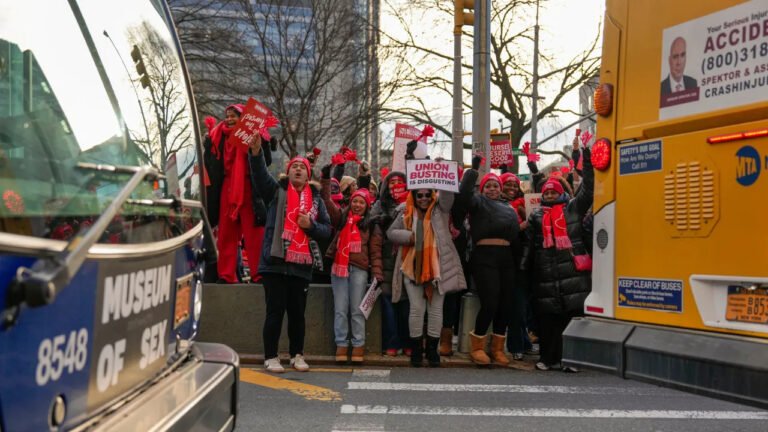 New York Nurse Strike Shuts Hospitals Citywide
