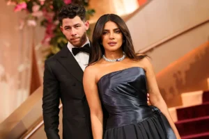 Priyanka Chopra, Nick Jonas Red Carpet Fun