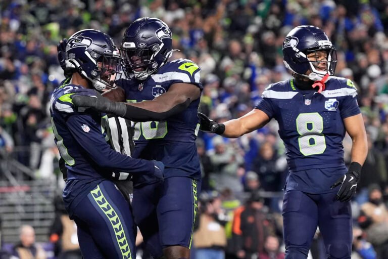 Seahawks Edge Rams Into Super Bowl Seahawks Edge Rams Into Super Bowl