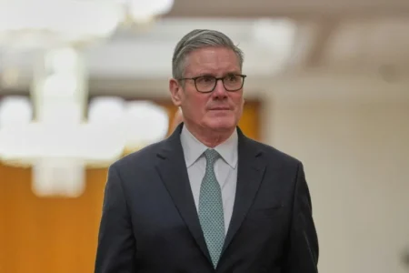 Starmer Meets Xi for UK-China Trade, Security Talks