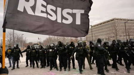 Walz Mobilizes National Guard Amid Minneapolis Protests