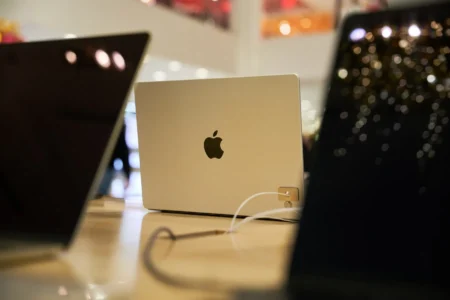 Apple Sets March 4 Event for MacBook and iPad Launch