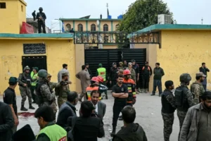 IS Suicide Blast Kills 31 at Islamabad Shiite Mosque