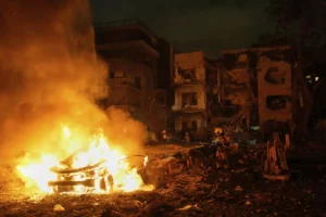 Iran fires missiles during live TV broadcast