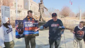 Pat Quinn Pushes Bears to Stay in Illinois