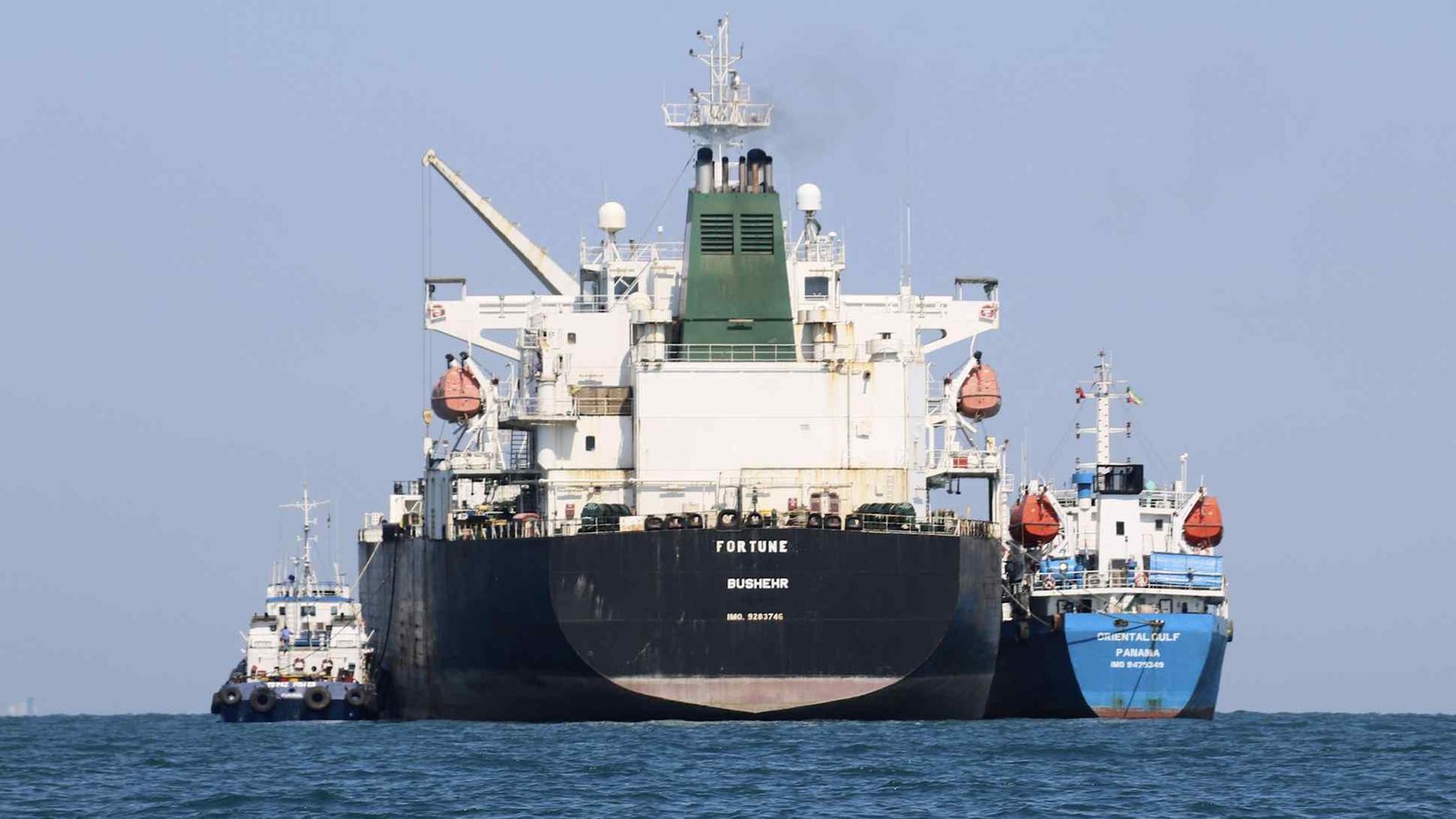 Iran Uses Strait of Hormuz to Challenge Dollar Dominance