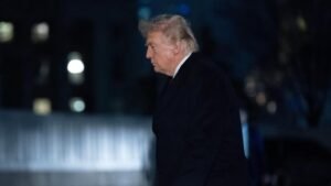 Trump Turns to China as Iran Threatens Strait of Hormuz Trump Turns to China as Iran Threatens Strait of Hormuz