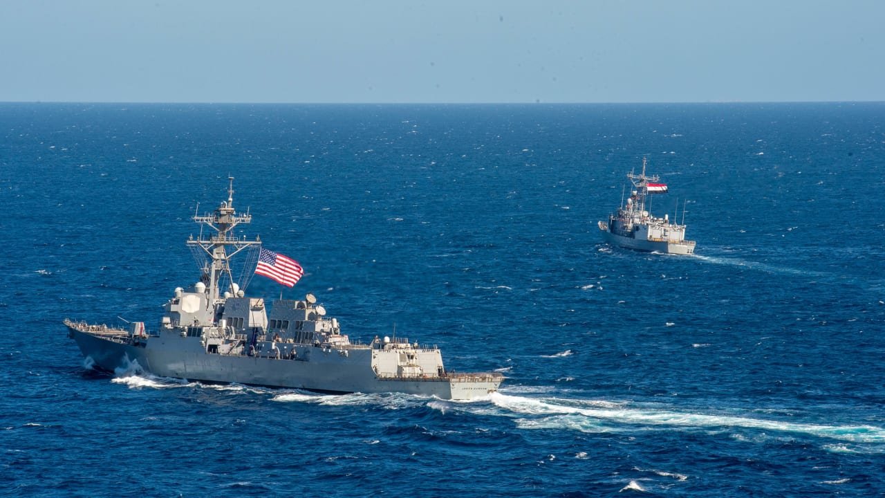 US warship flees Iranian waters US warship flees Iranian waters