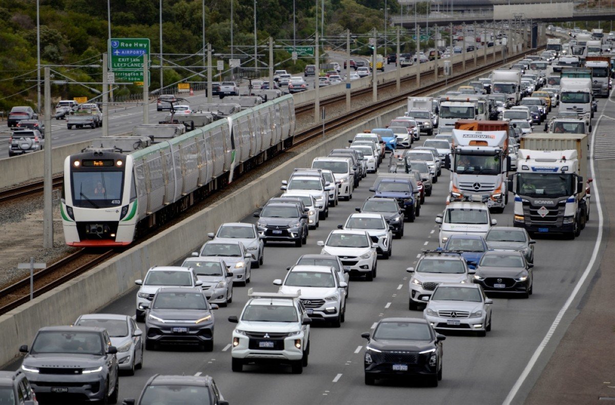 Used Car Exports Hit as Gulf Crisis Disrupts Key Routes