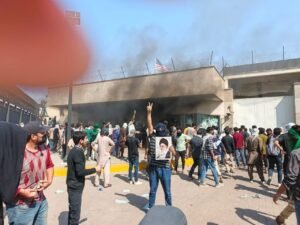 Violence Erupts at US Consulate in Karachi Violence Erupts at US Consulate in Karachi