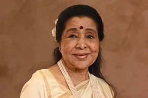 Asha Bhosle Health Update: Singer Hospitalised in Mumbai Asha Bhosle Health Update: Singer Hospitalised in Mumbai