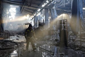 Russia Steps Up Ukraine Strikes Amid Talk Signals