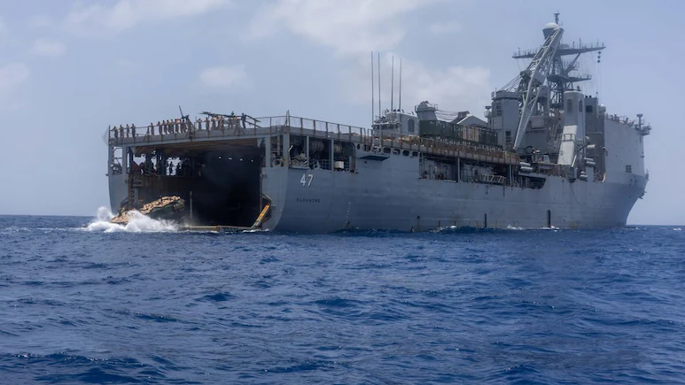 Strait of Hormuz crisis as Iran US tensions rise