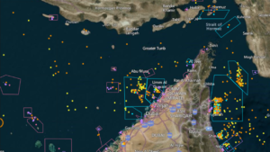 US Iran Hormuz Strait Tensions Trigger Shipping Warning