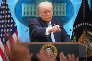 US Lawmakers Question Trump’s Fitness Amid Iran Threats US Lawmakers Question Trump’s Fitness Amid Iran Threats