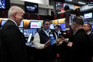 Stocks Whipsaw Before Closing Higher After Fed Stocks Whipsaw Before Closing Higher After Fed