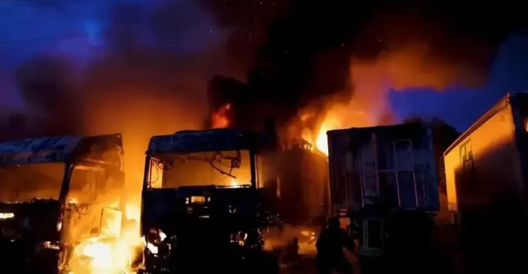 Russia Attacks Kyiv After Peace Talk Signal Russia Attacks Kyiv After Peace Talk Signal