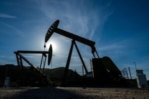 Global Oil Price Pressure Persists Amid Regional Tensions