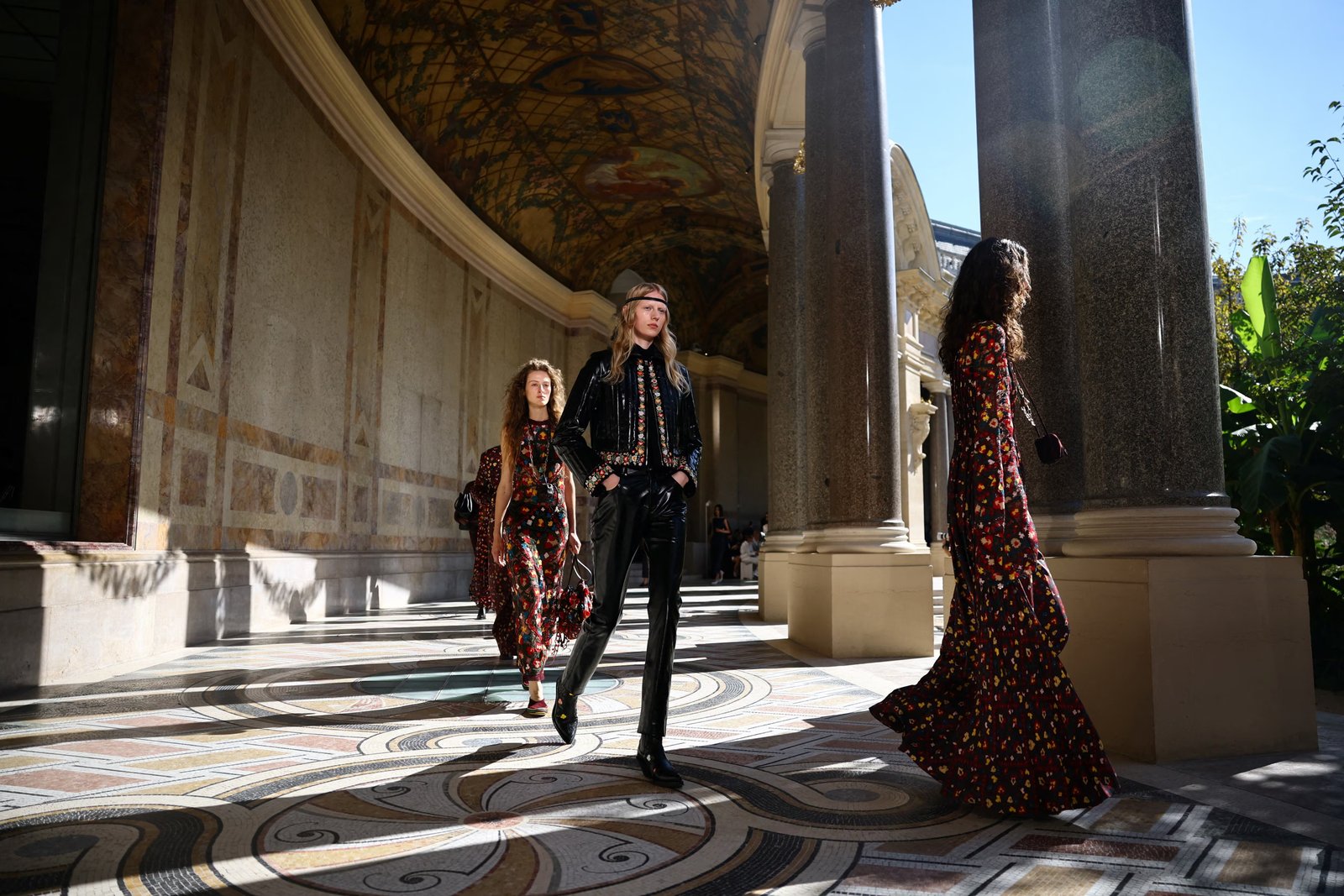 Afghan Art Shapes New Paris Fashion Show